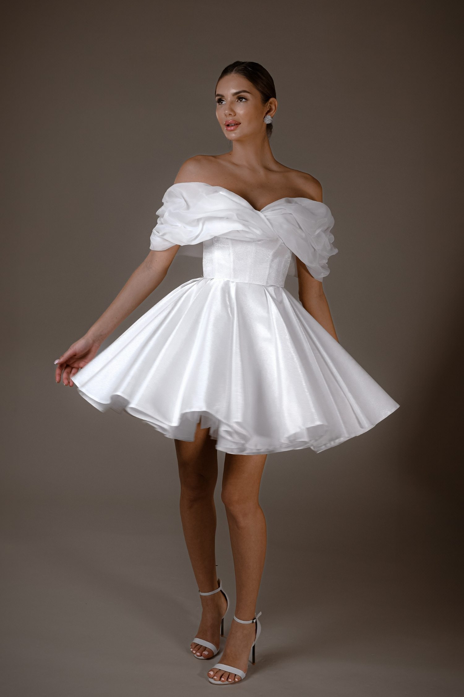 Свадебное платье RUBY с пышной мини-юбкой