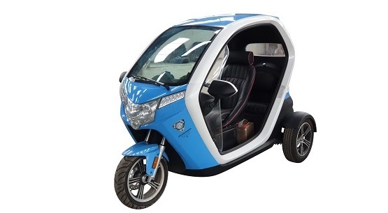 Скутер трицикл с кабиной для отелей, туристов TRISCOOTER PARKINN 1800 - EL (EV) (электрическийдвигатель)