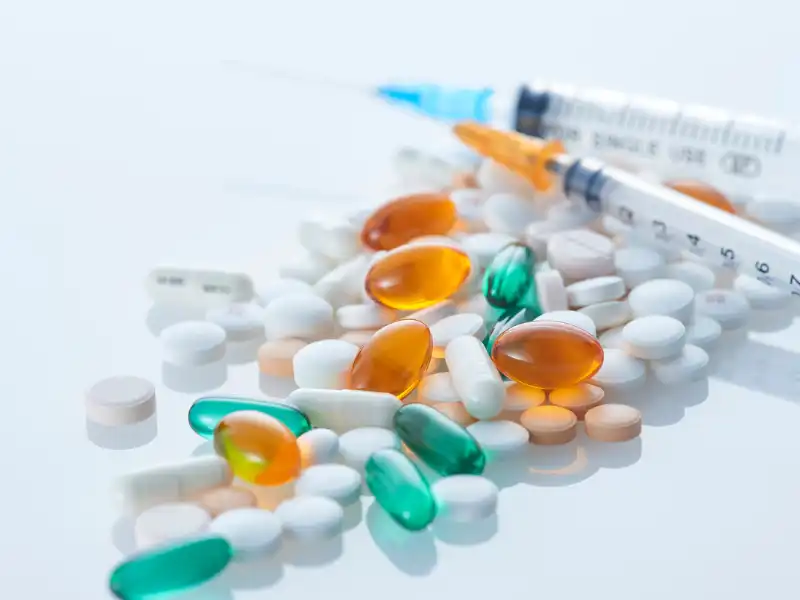 FDA headquarters 2025 breakthrough drug approvals chart