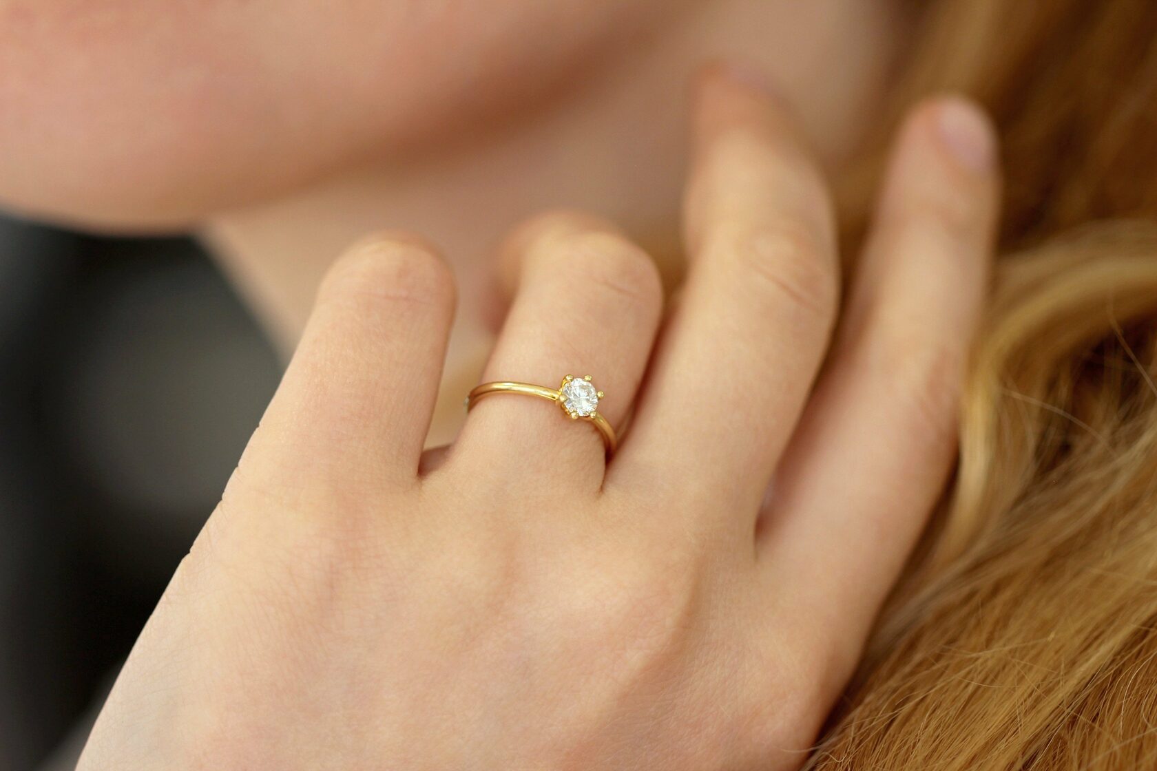 кольцо помолвочное женское фото