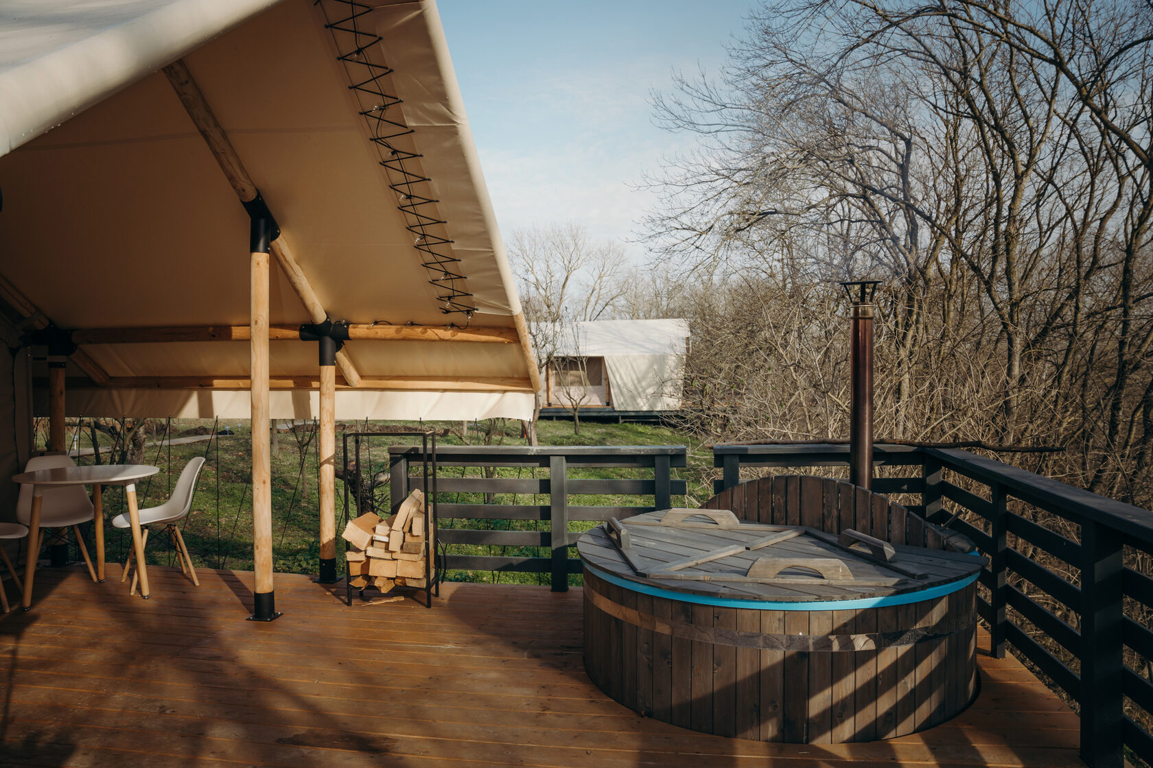 Apparadise glamping spa. Apparadise Краснодарский край глэмпинг. Apparadise Смоленская. Тент Хаус Калининград.