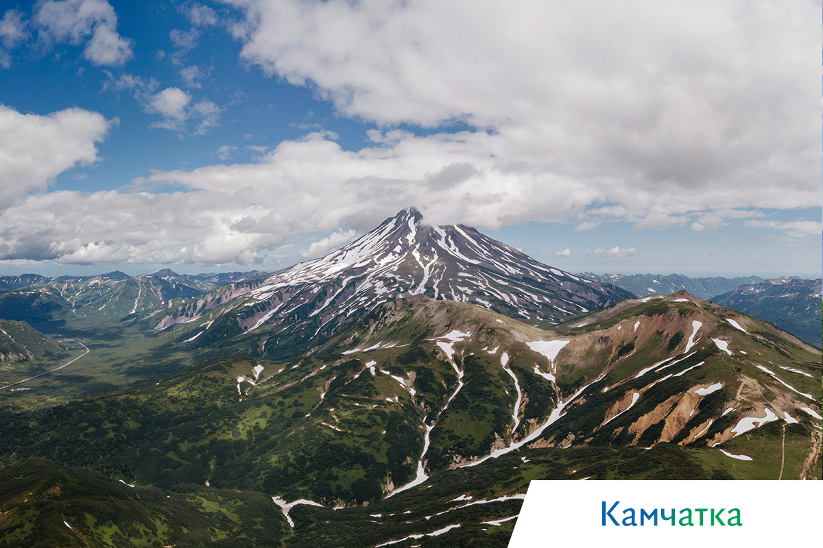 вид на вулкан на камчатке