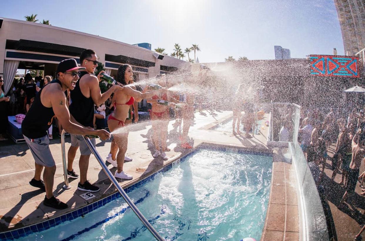 Vegas pool parties: What to know from admission to booze prices