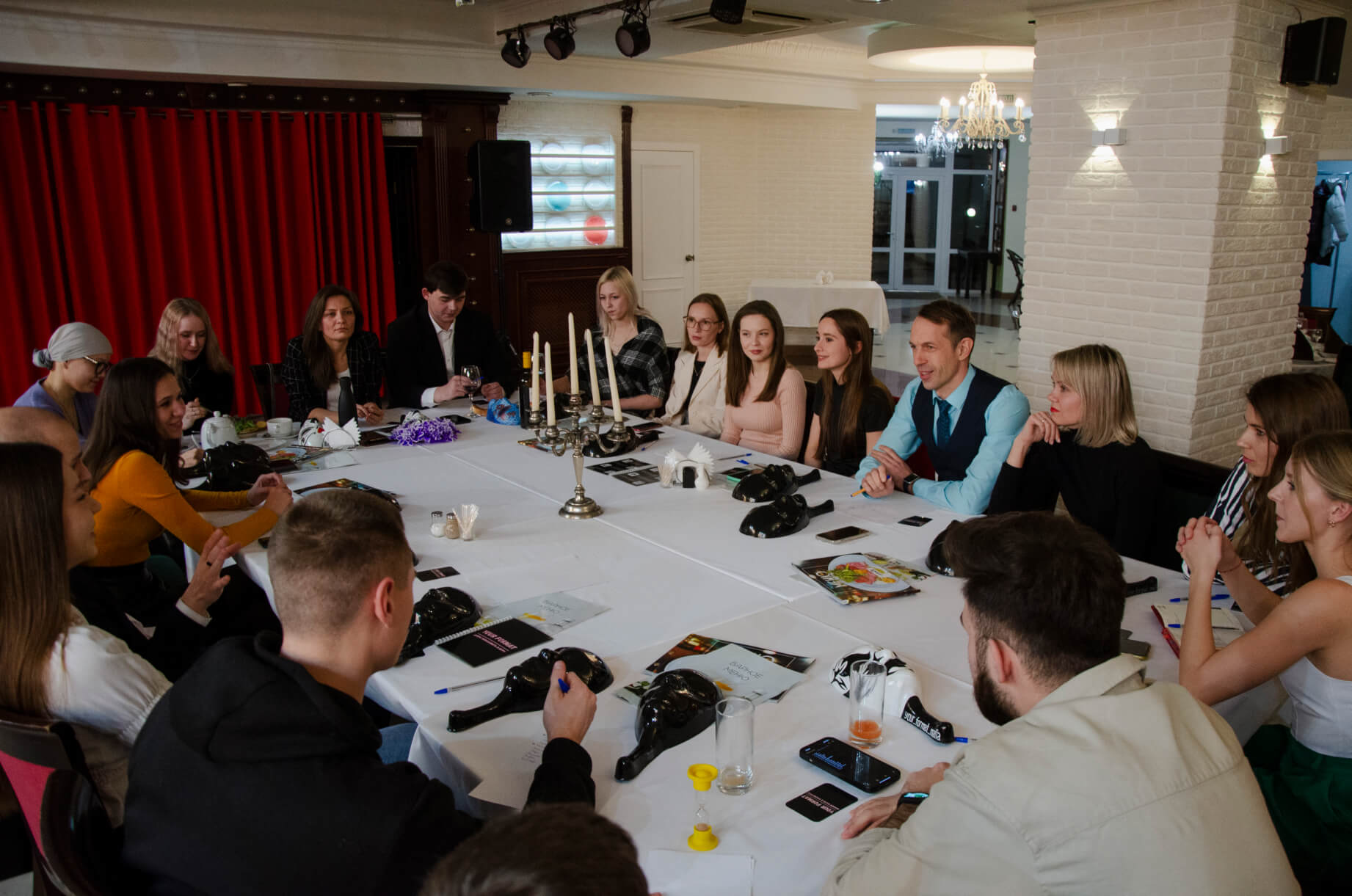 день рождения в стиле мафия для детей. приглашение на мафию. мафия на день рождения. приколы про игру мафия. плакаты для гангстерской вечеринки.