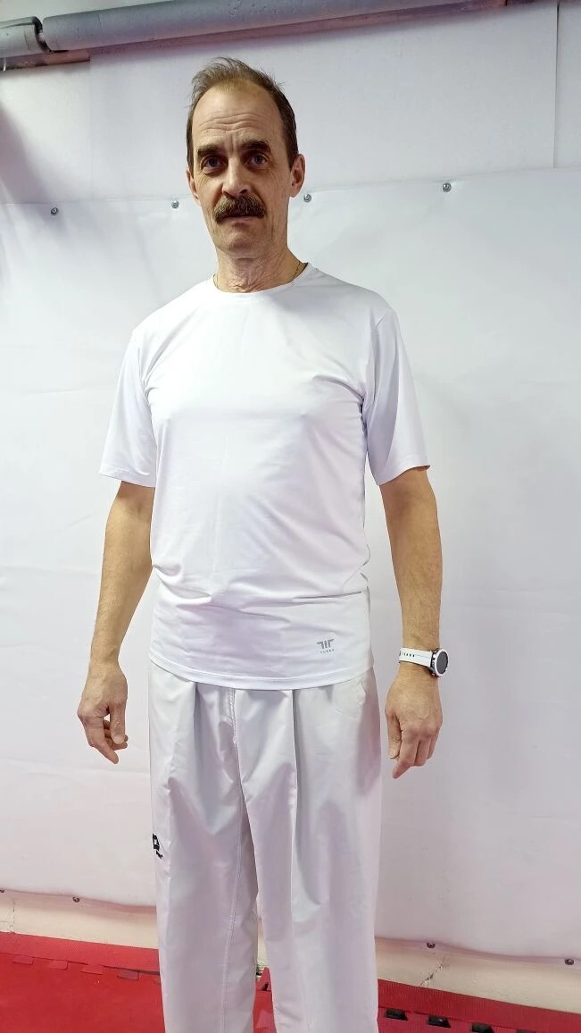 Однотонная футболка TUSAH Cool-Fit – идеальная дышащая футболка для тренировок, занятий спортом и просто для комфорта