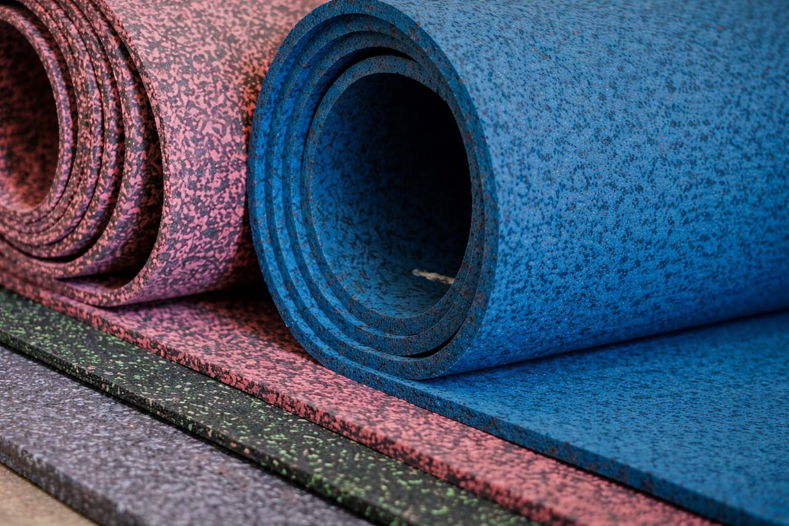 Рулонное резиновое покрытие