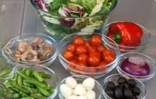 Приготовление салата «Нисуаз» с тунцом: шаг 1