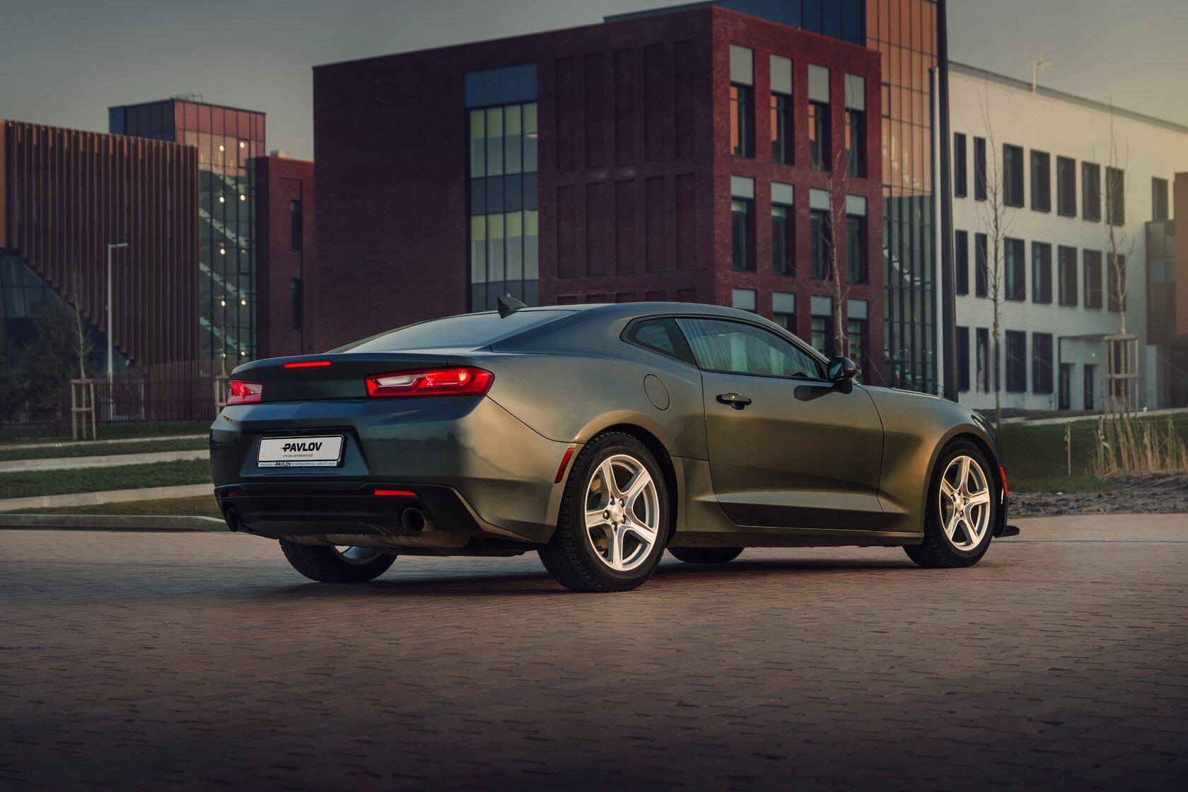 Chevrolet Camaro - Мощь и стиль для вашего путешествия