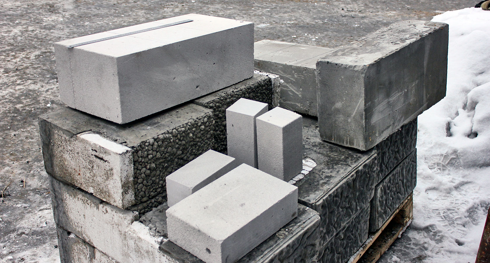 Легкий пористый бетон. Ячеисто бетонный блок 350. Блоки из ячеистого бетона и керамзитобетонные блоки. Пемзобетон блоки. Конструкционный ячеистый бетон.