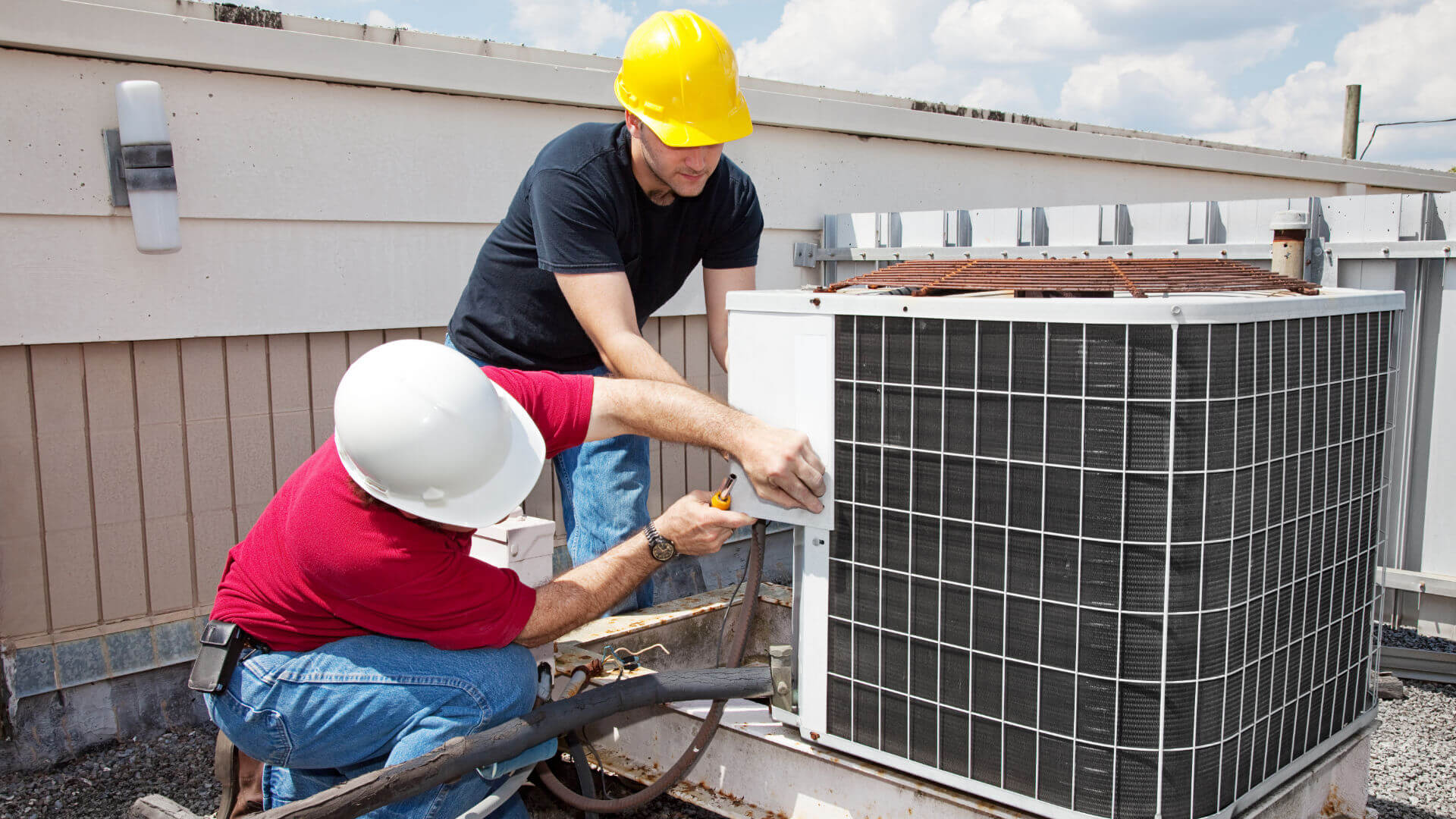 Испытание вентиляции и кондиционирования воздуха. Системы HVAC heating Air conditioning and Cooling. Монтаж кондиционирования. Монтажник систем вентиляции и кондиционирования. Монтажник кондиционеров.