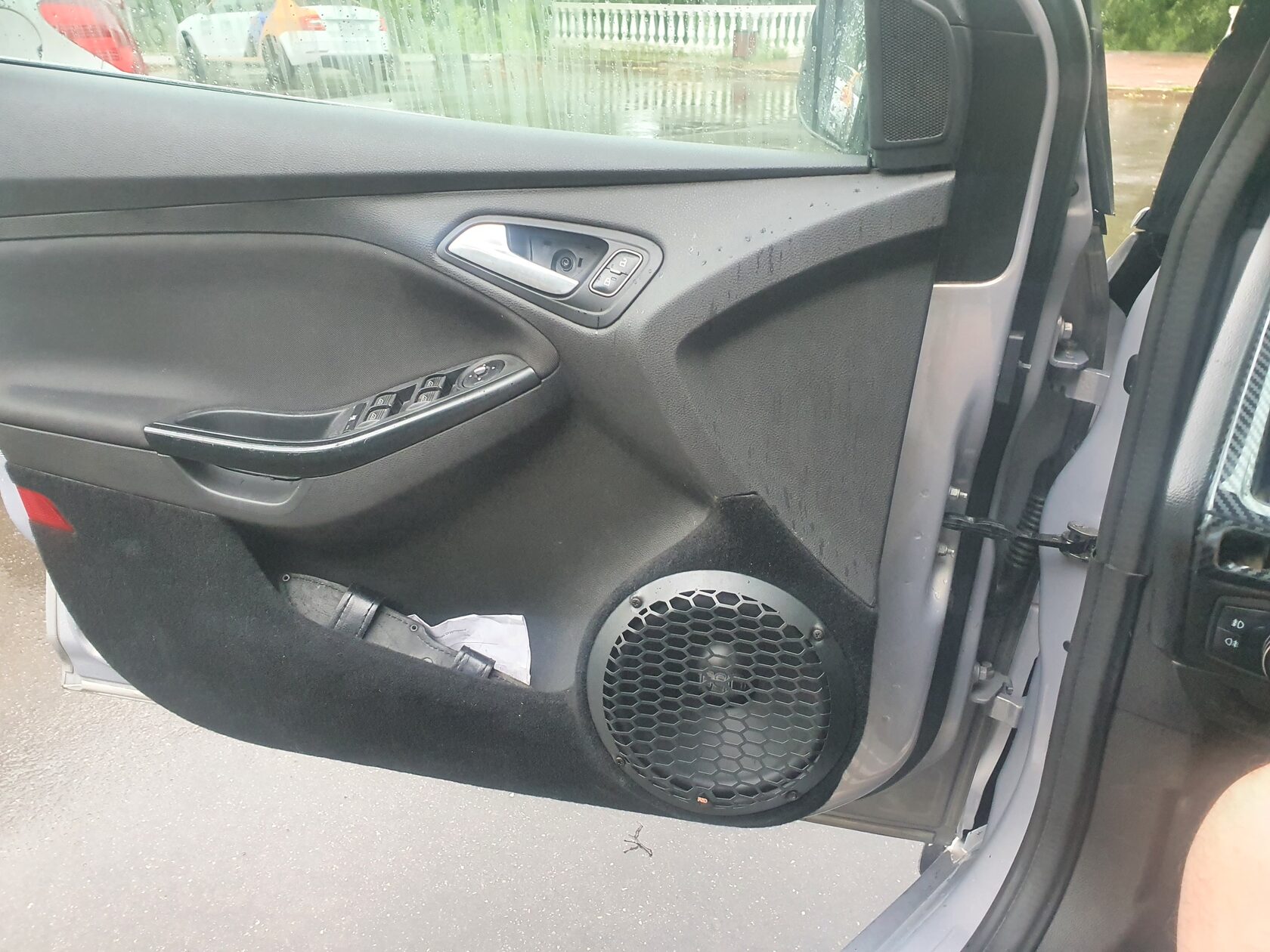 замена акустики динамиков колонок автозвук ford focus 3