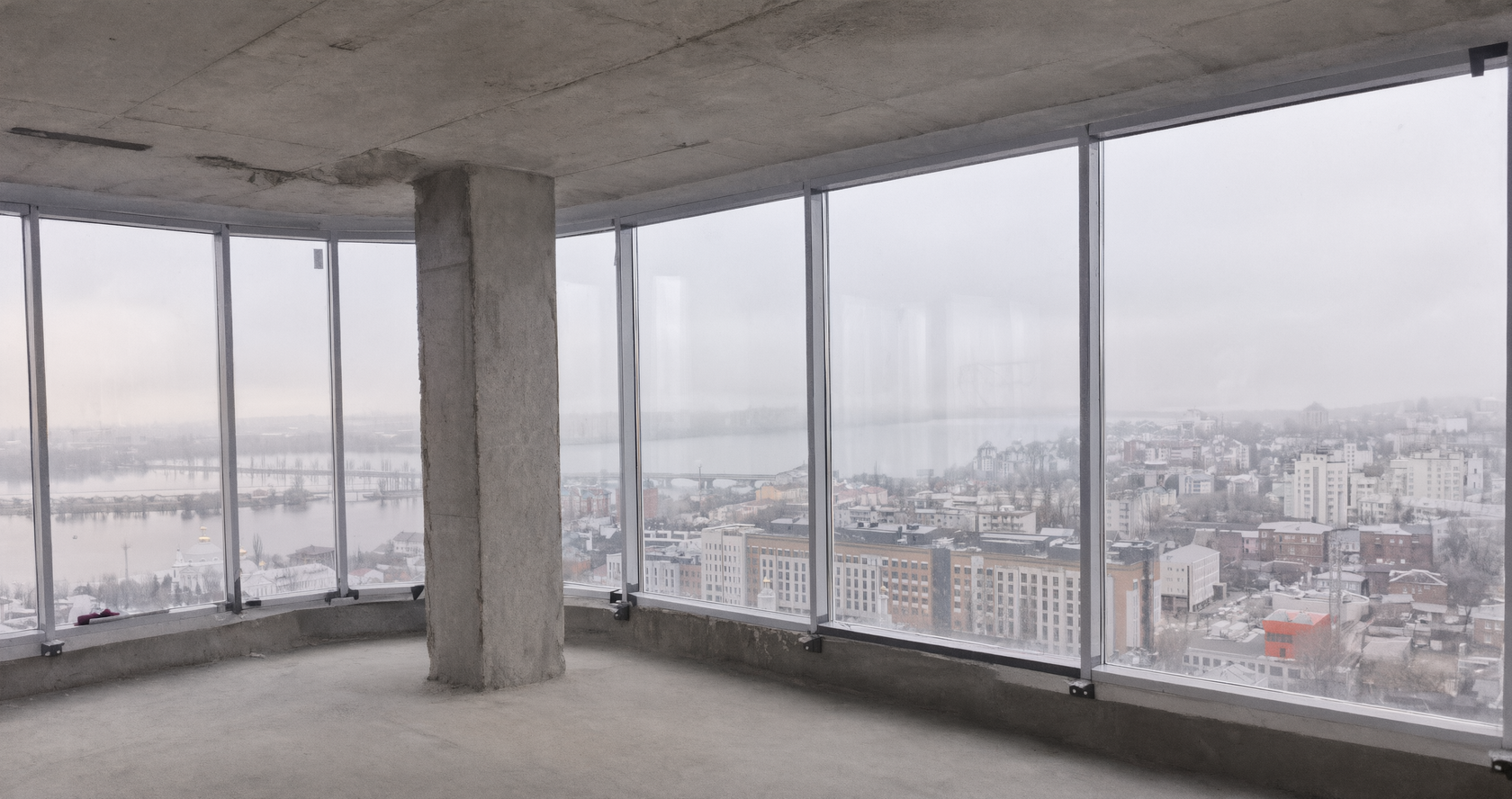Угловое панорамное остекление на высоте