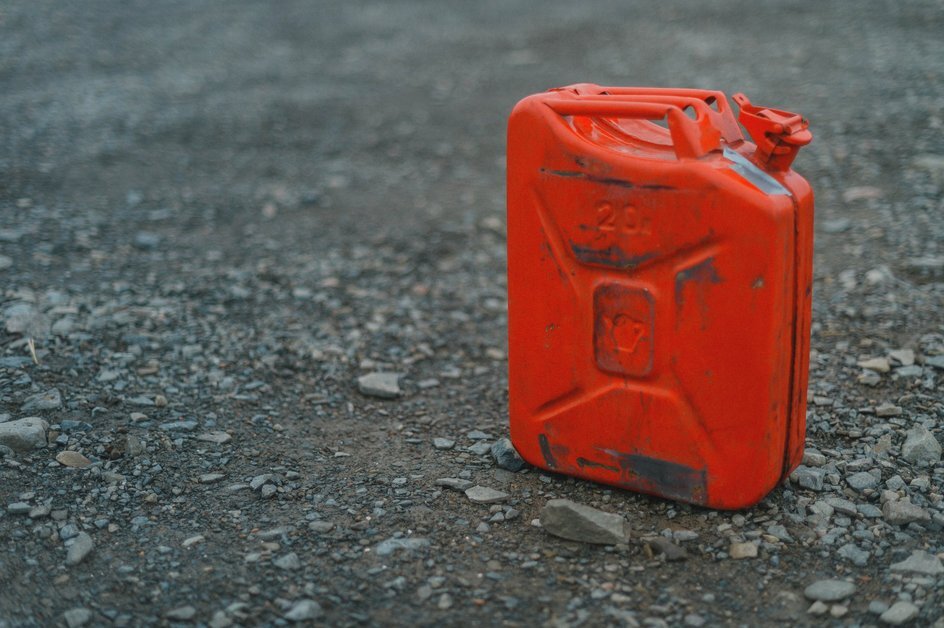 Что взять в поездку на машине: список необходимых вещей для дальнего  путешествия на автомобиле, что обязательно нужно взять в долгую дорогу