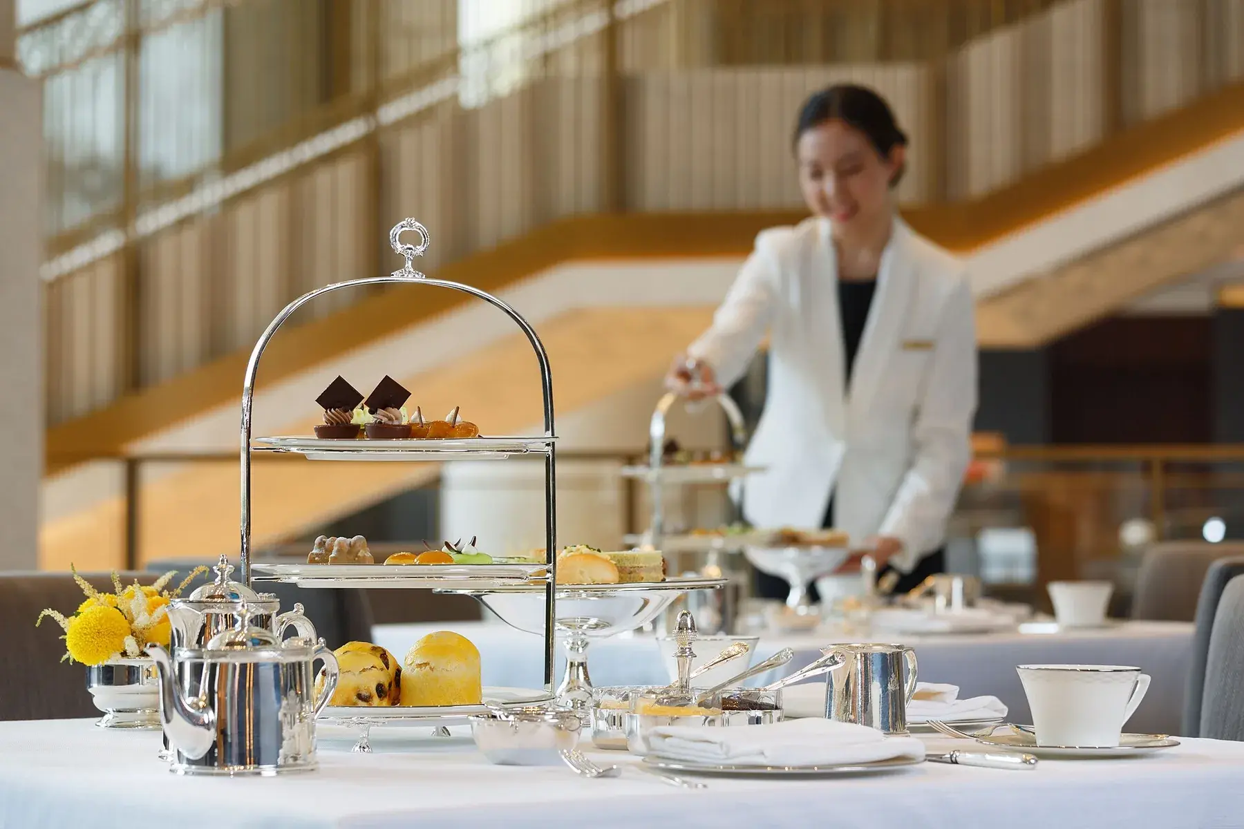 Послеобеденный чай в лобби The Peninsula Beijing