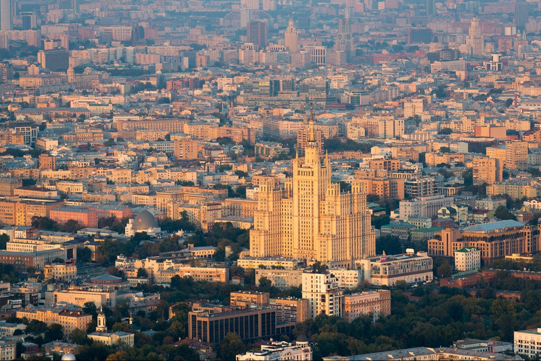 Така москва. Москва Птичево с высоты птичьего. Город Москва с высоты птичьего полета. Москва центр с высоты птичьего полета Москва. Москва с птичьева полёта.