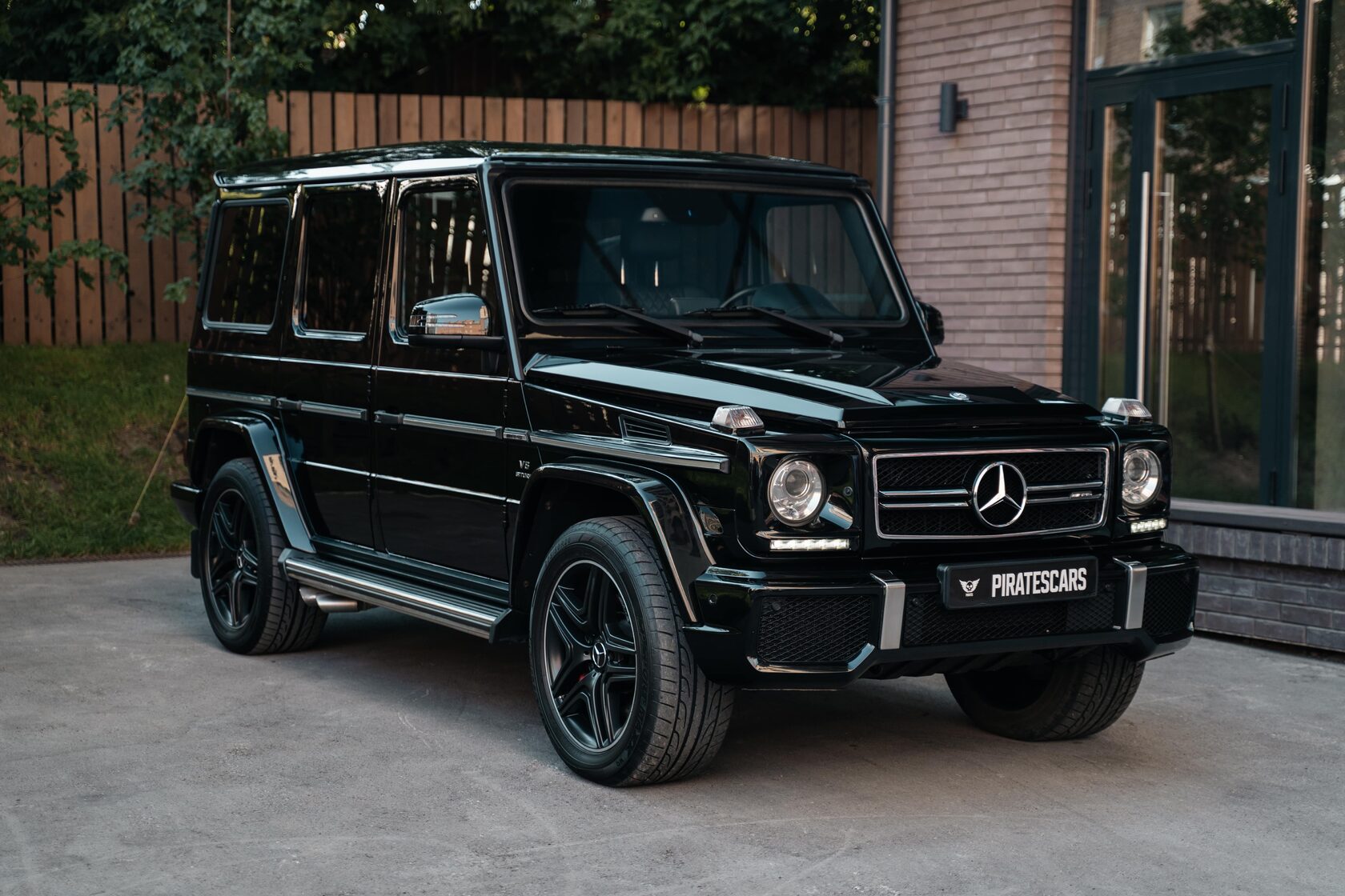 Аренда внедорожника премиум-класса Mercedes-Benz G-Class в Новосибирске