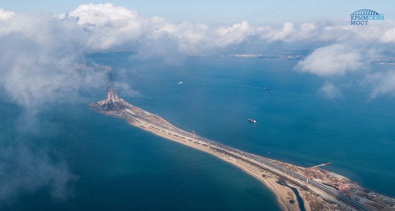 Протяженность новой федеральной дороги составляет почти 152 км (фото: официальный информационный сайт строительства Крымского моста)