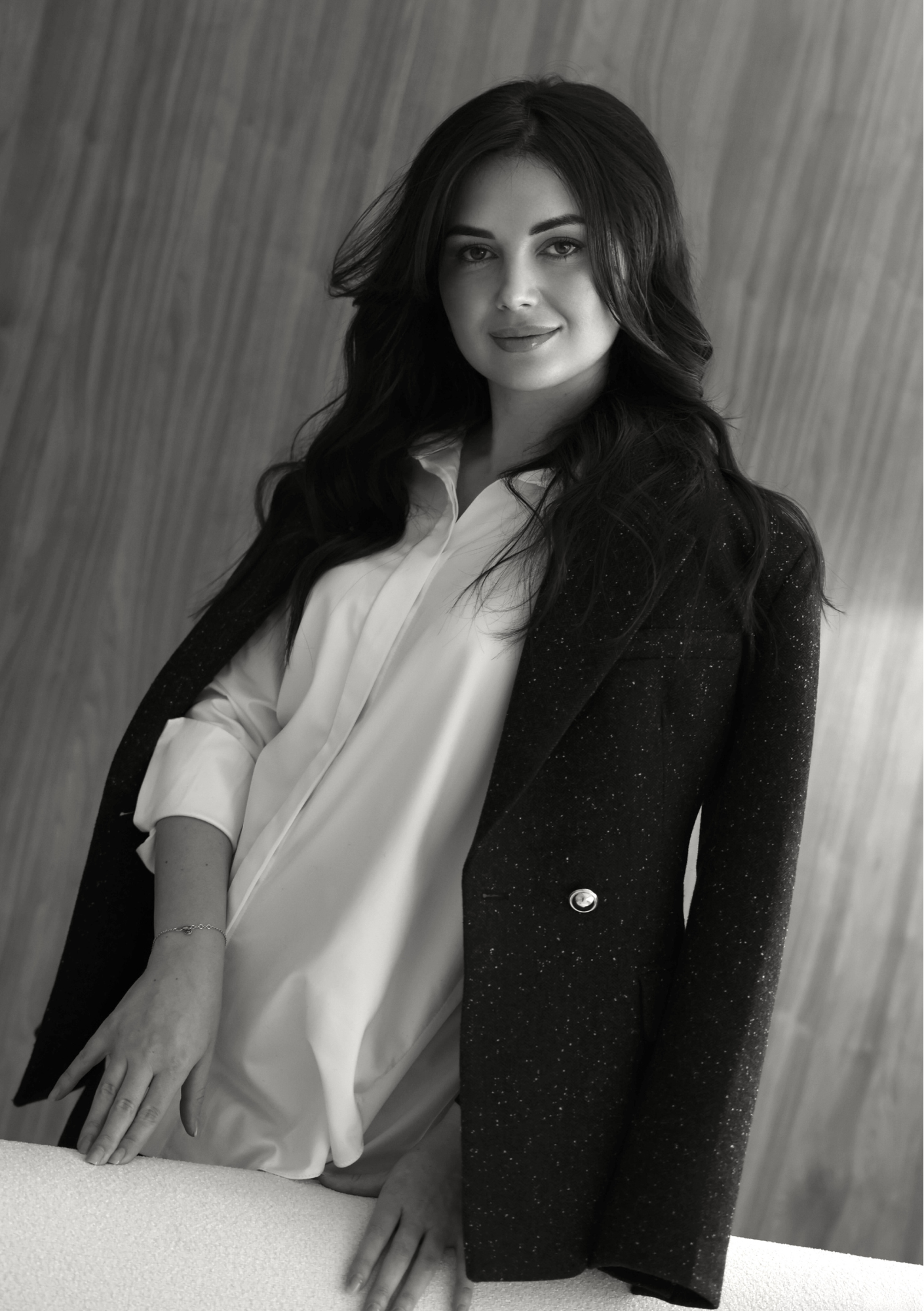 Анна Акопян