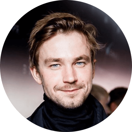 Александр Петров