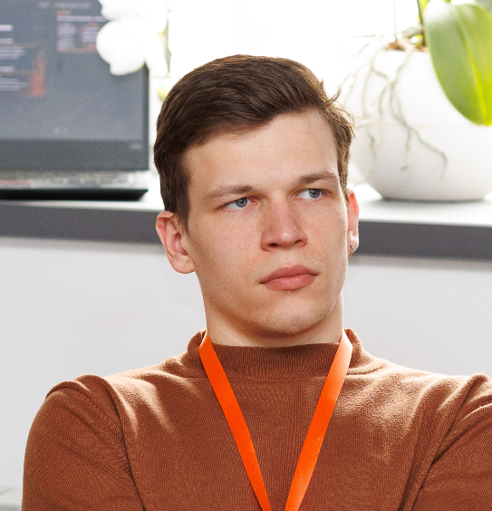 Александр Серов
