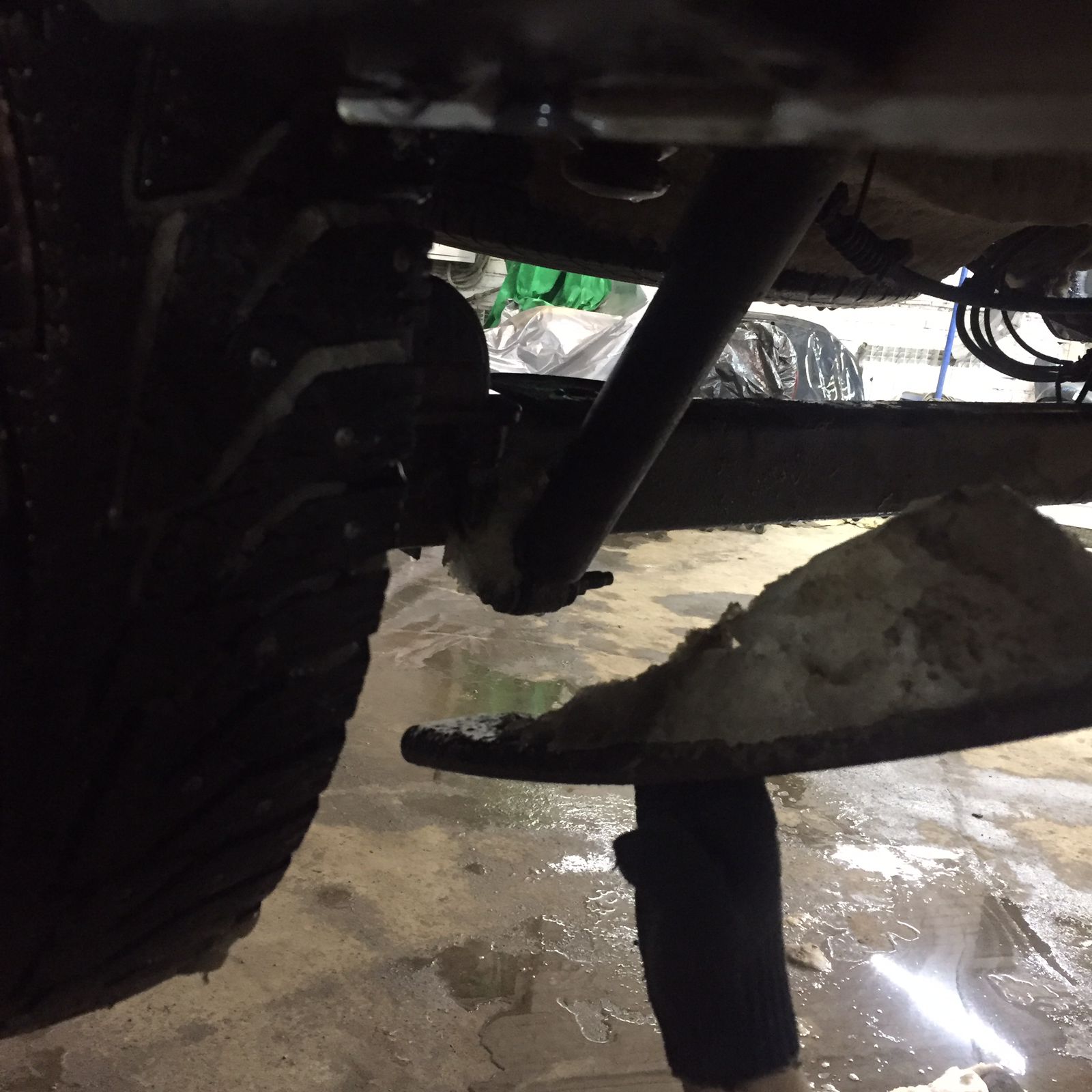 Ford Transit 2019 г.в. Замена задних рессор , ремонт рулевой рейки в Р3 АвтоСервис, Рабочий пер. 3