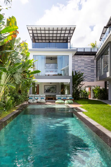 jendela house exterior