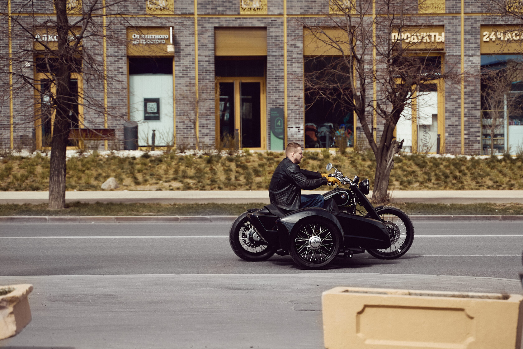 Кастомизация мотоцикла BMW R18 Sidecar | Кастом ателье Zillers Garage