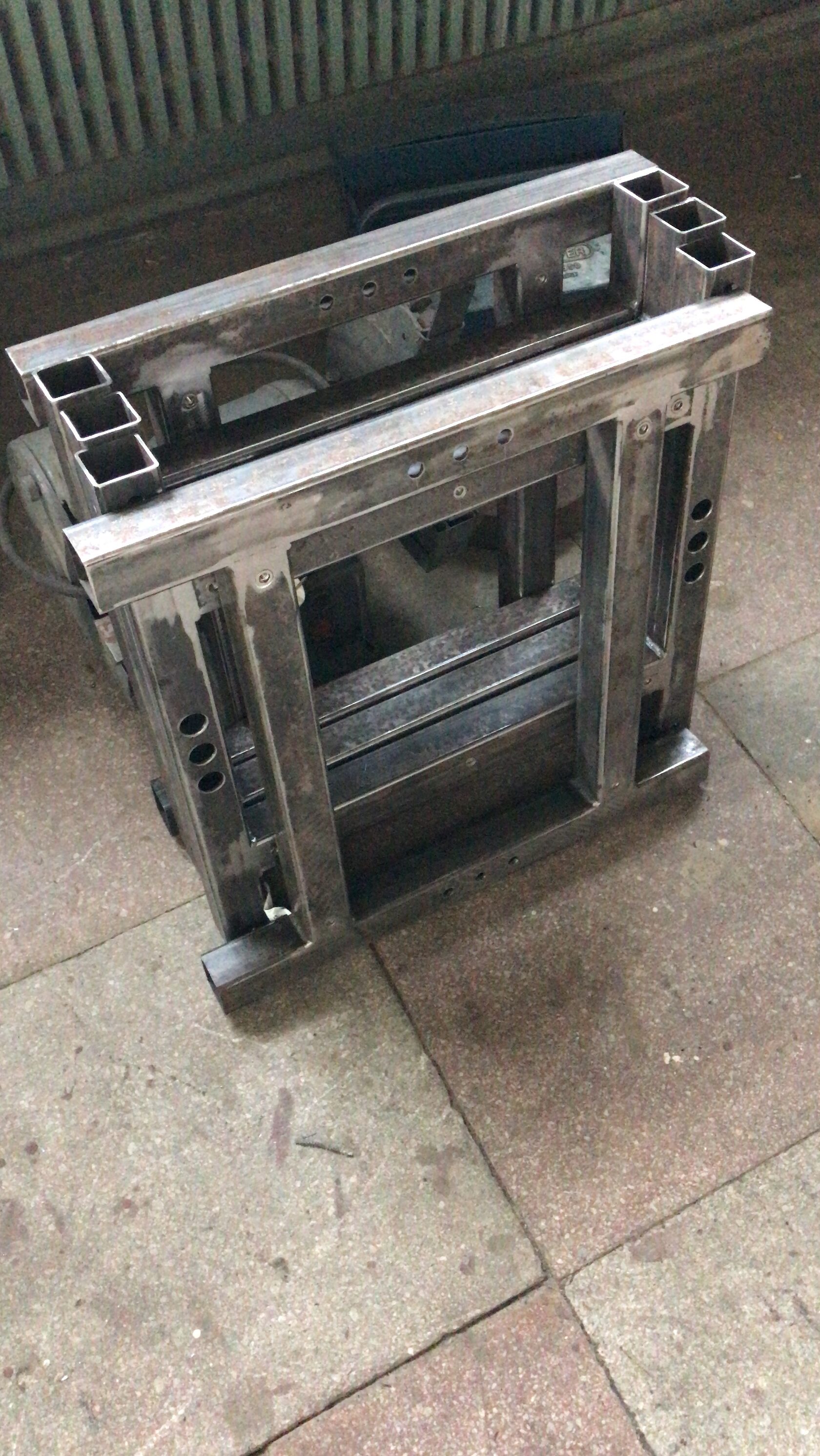 Сварка металлоконструкций на заказ по выгодной цене