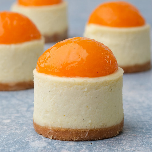 Apricot-Vanilla Mini Cheesecakes