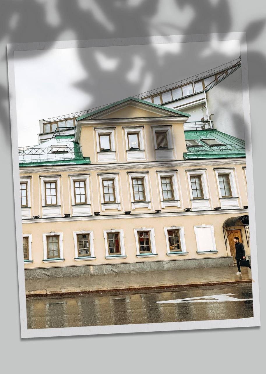 Афиша Nobless Литературно-музыкальный спектакль «Дай мне руку…»