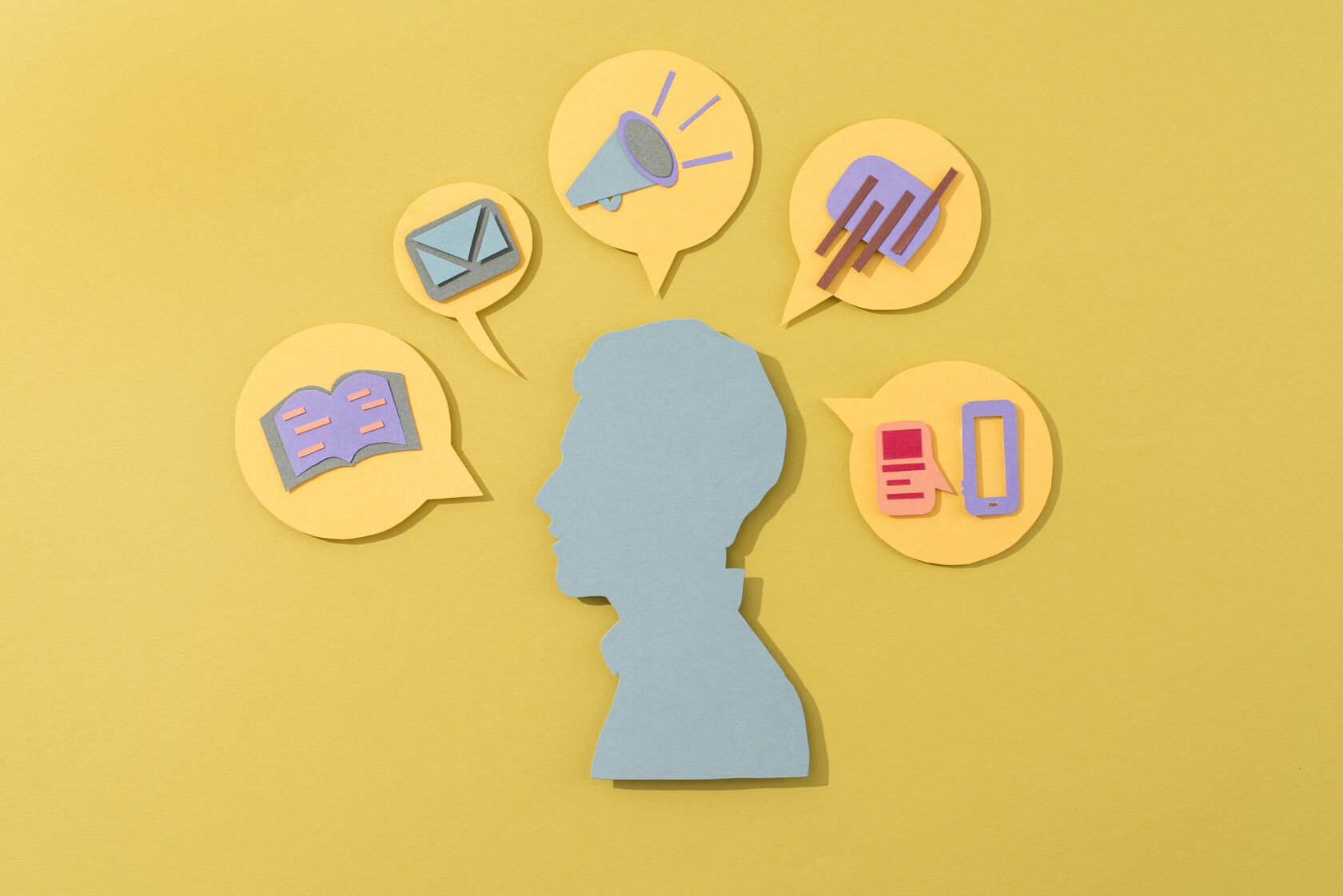 Натюрморт с концепцией социальных сетей