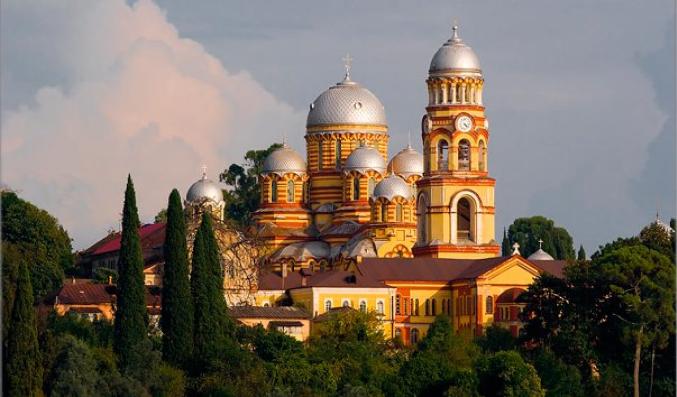 Мужской монастырь в Абхазии новый Афон