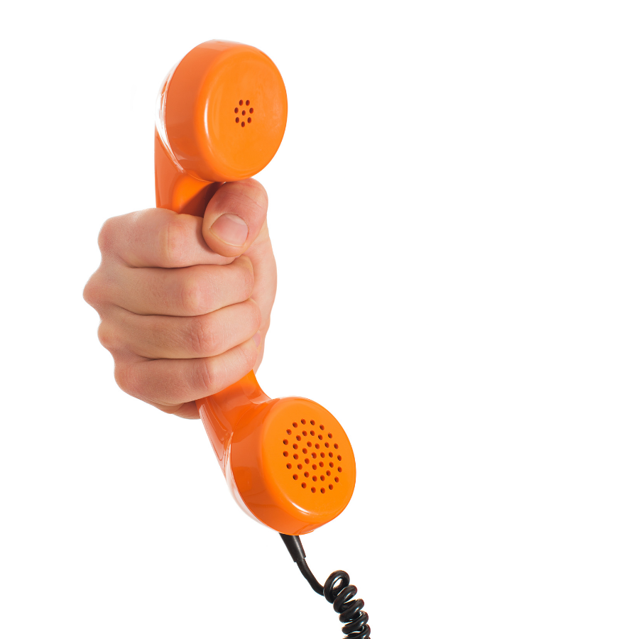 Черный телефон оранжевая. Телефонная трубка в руке. Стационарный телефон с рукой. Телефон в руке. Трубка стационарного телефона в руке.