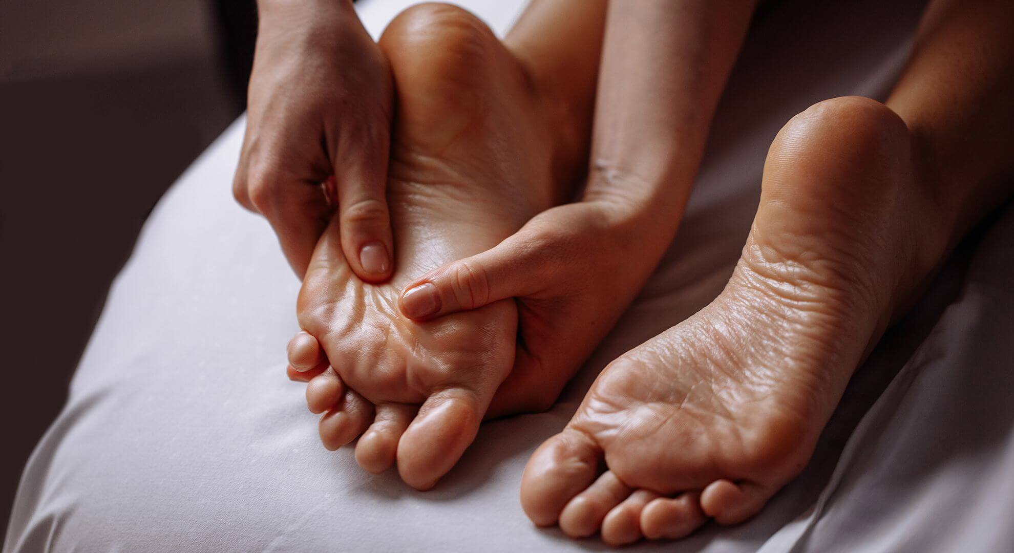 Вред массажа ног взрослым