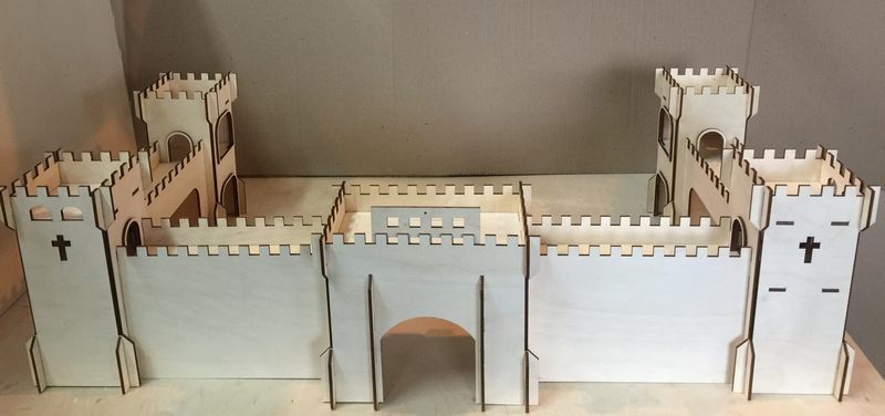 замок для игры в солдатики и рыцарей