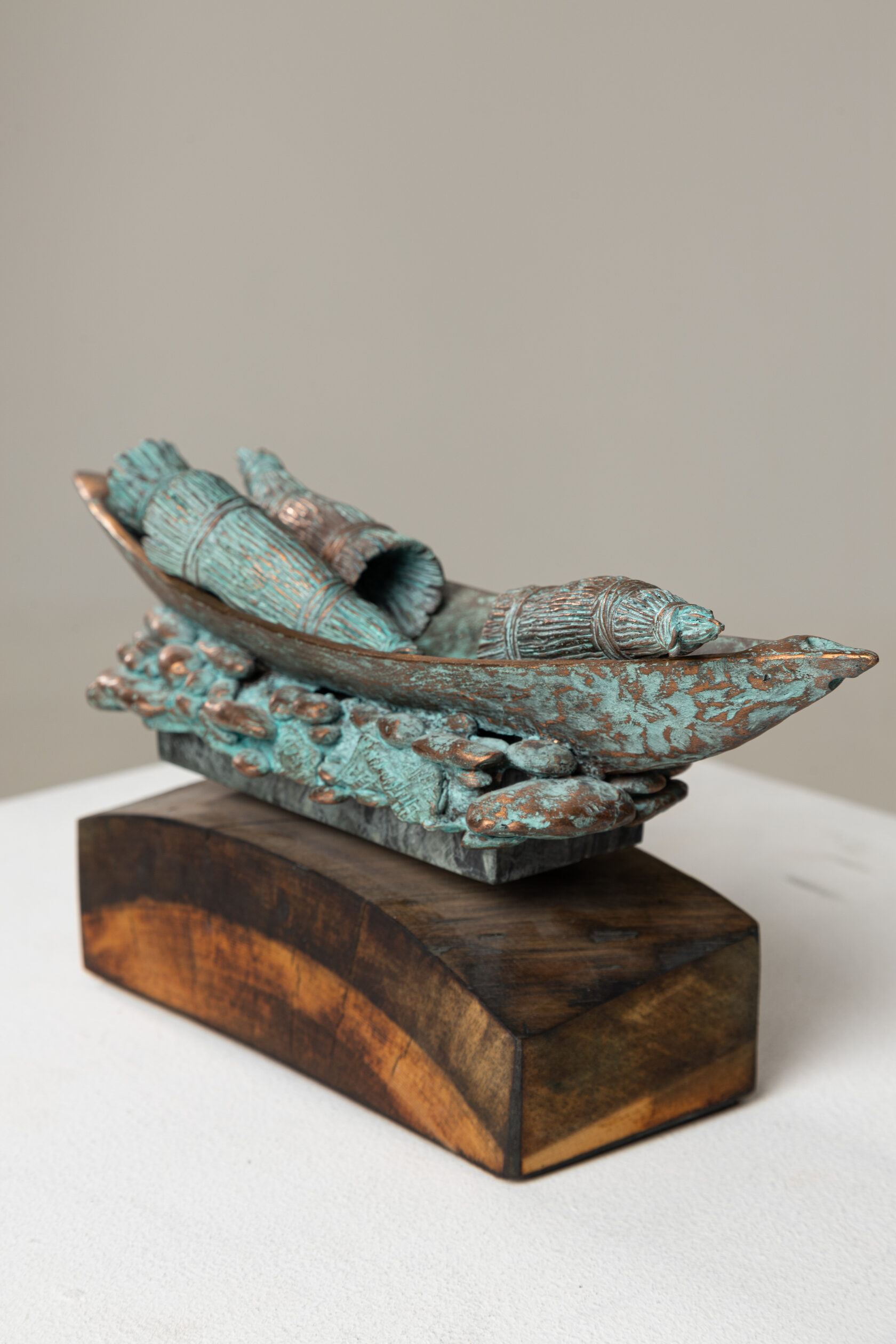 Кабинетная скульптура из бронзы