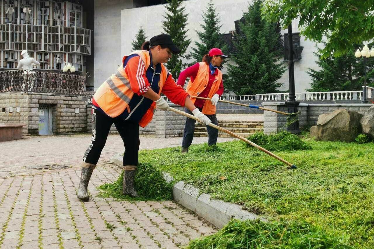 Картинки уборка на улице