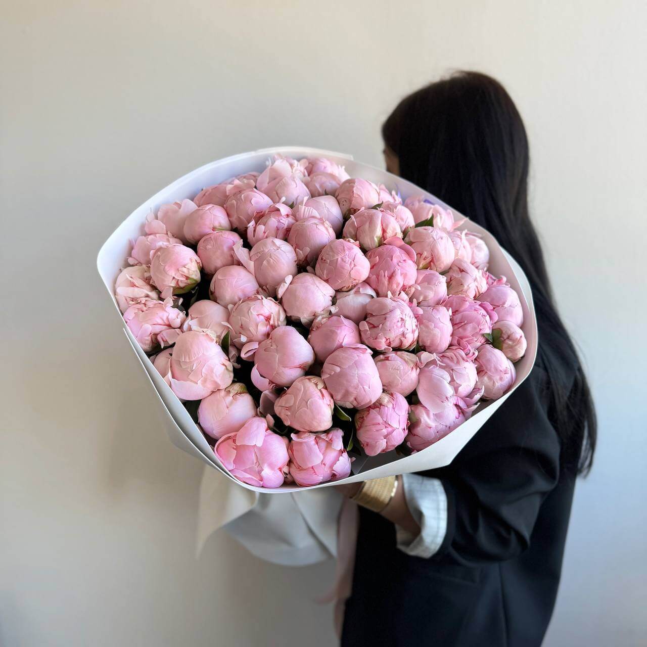 пионы сара бернар москва 51шт