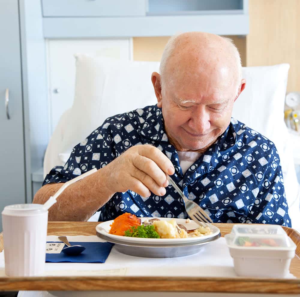 Деменция не ест. Еда для больных. Еда для пожилых людей. Питание пожилых. Лечебное питание.
