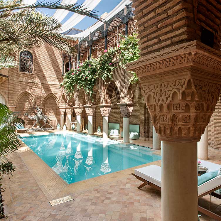 На фото: люксовый отель в Марокко в медине Марракеша