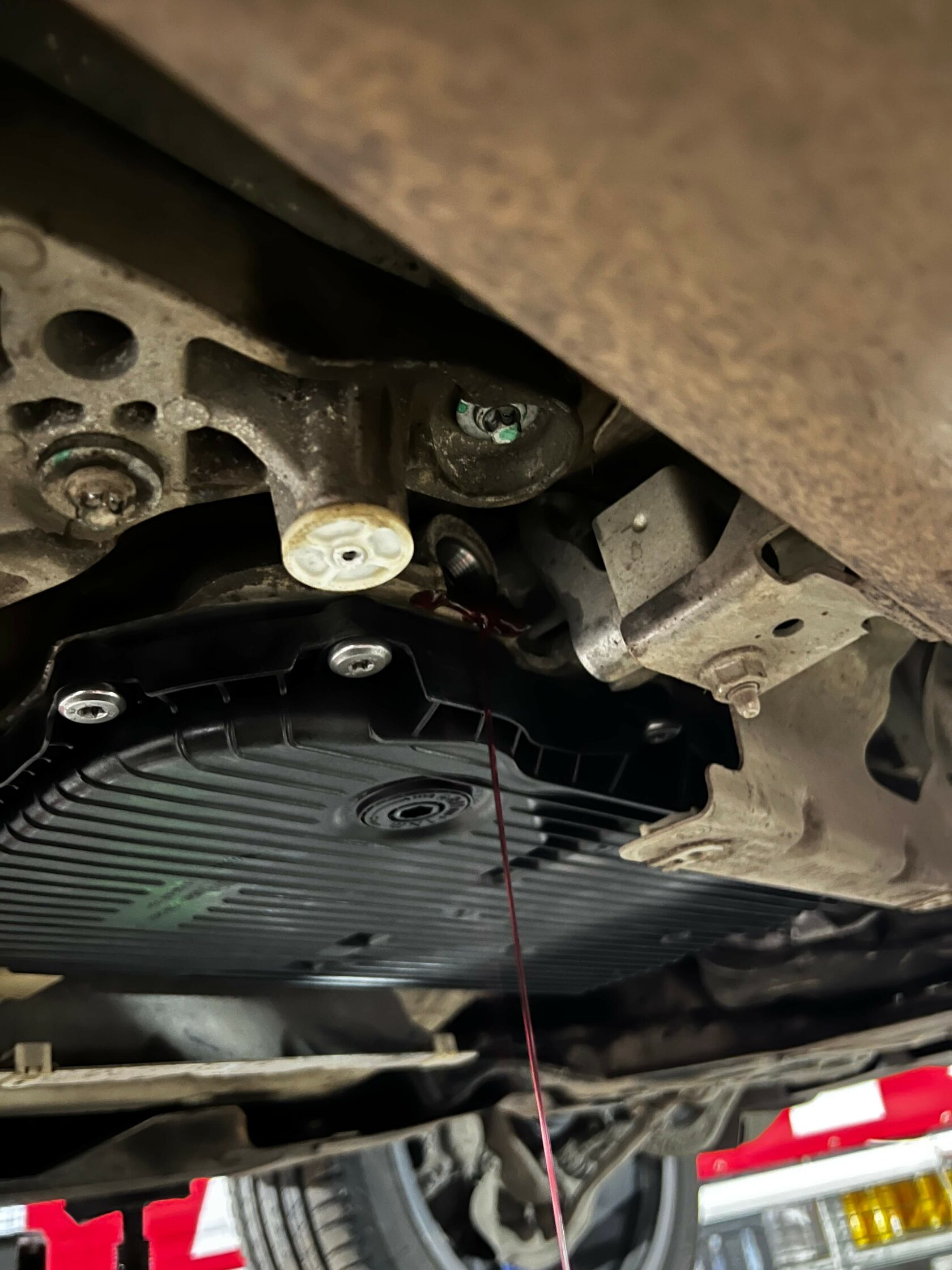 Проверка уровня через контрольную пробку