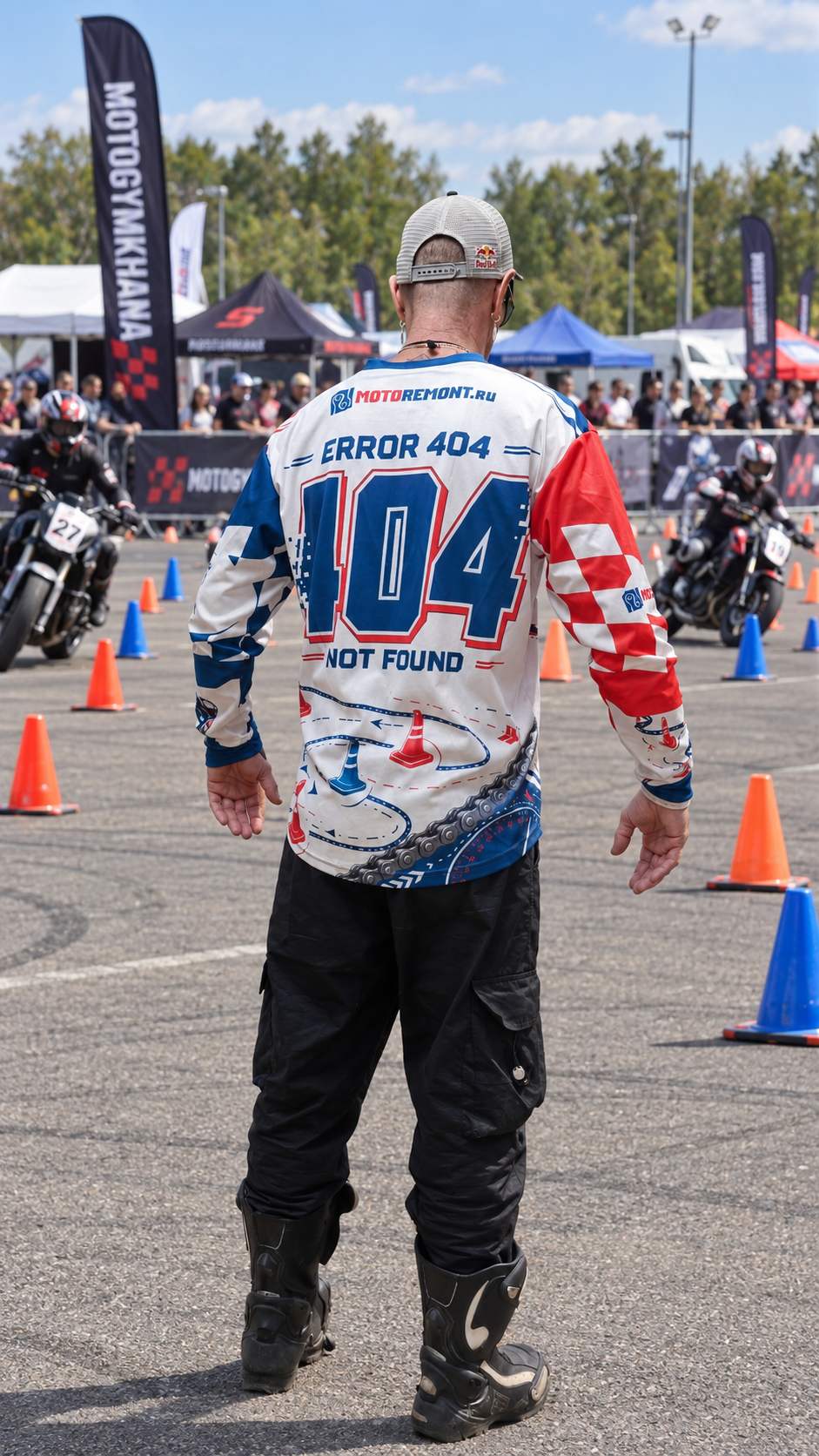 MOTOREMONT.RU motorsport clothing in use