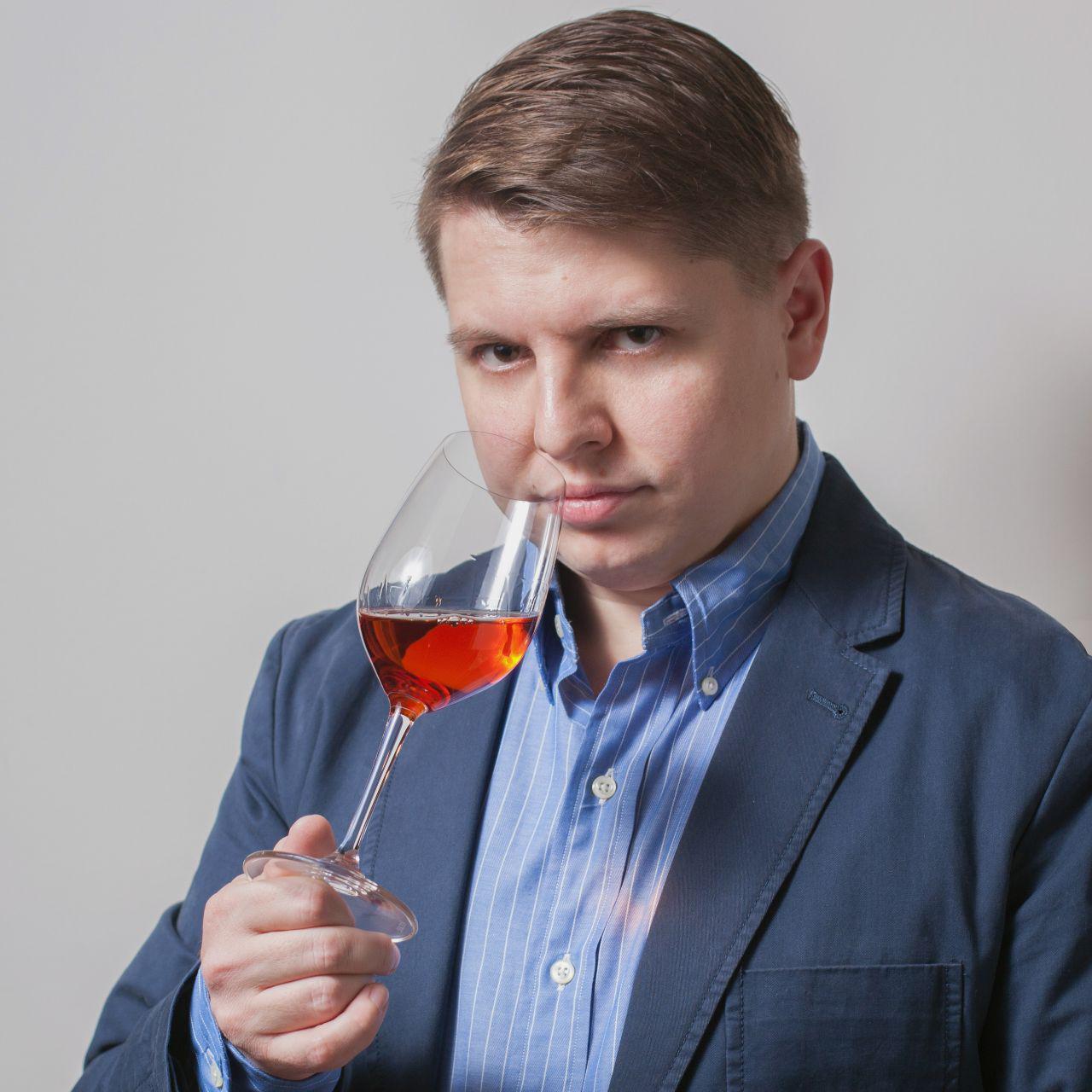 Владимир Глухов вино