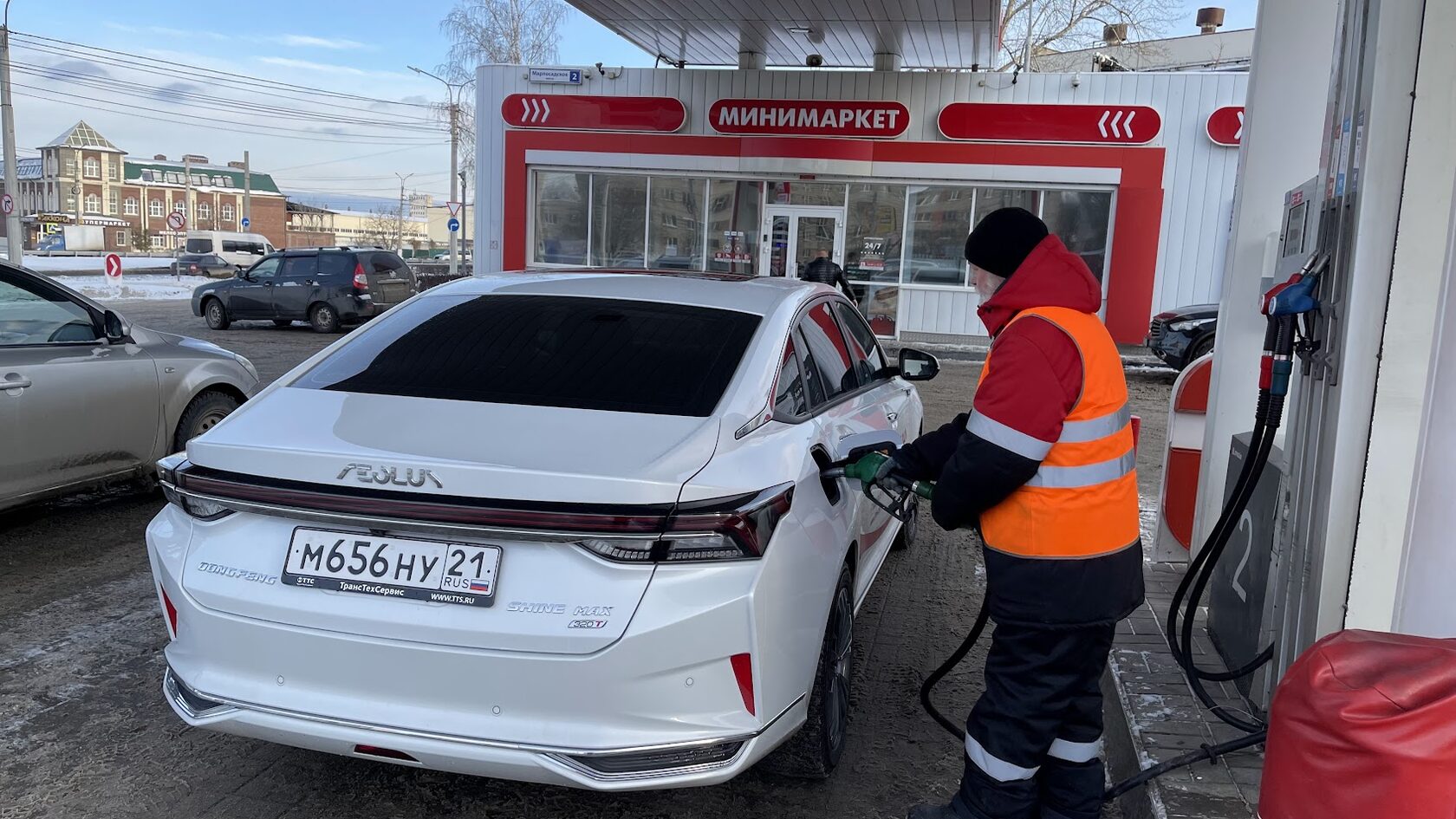 День с многодетной мамой и руководителем большой компании: на каком авто  ездит современная женщина