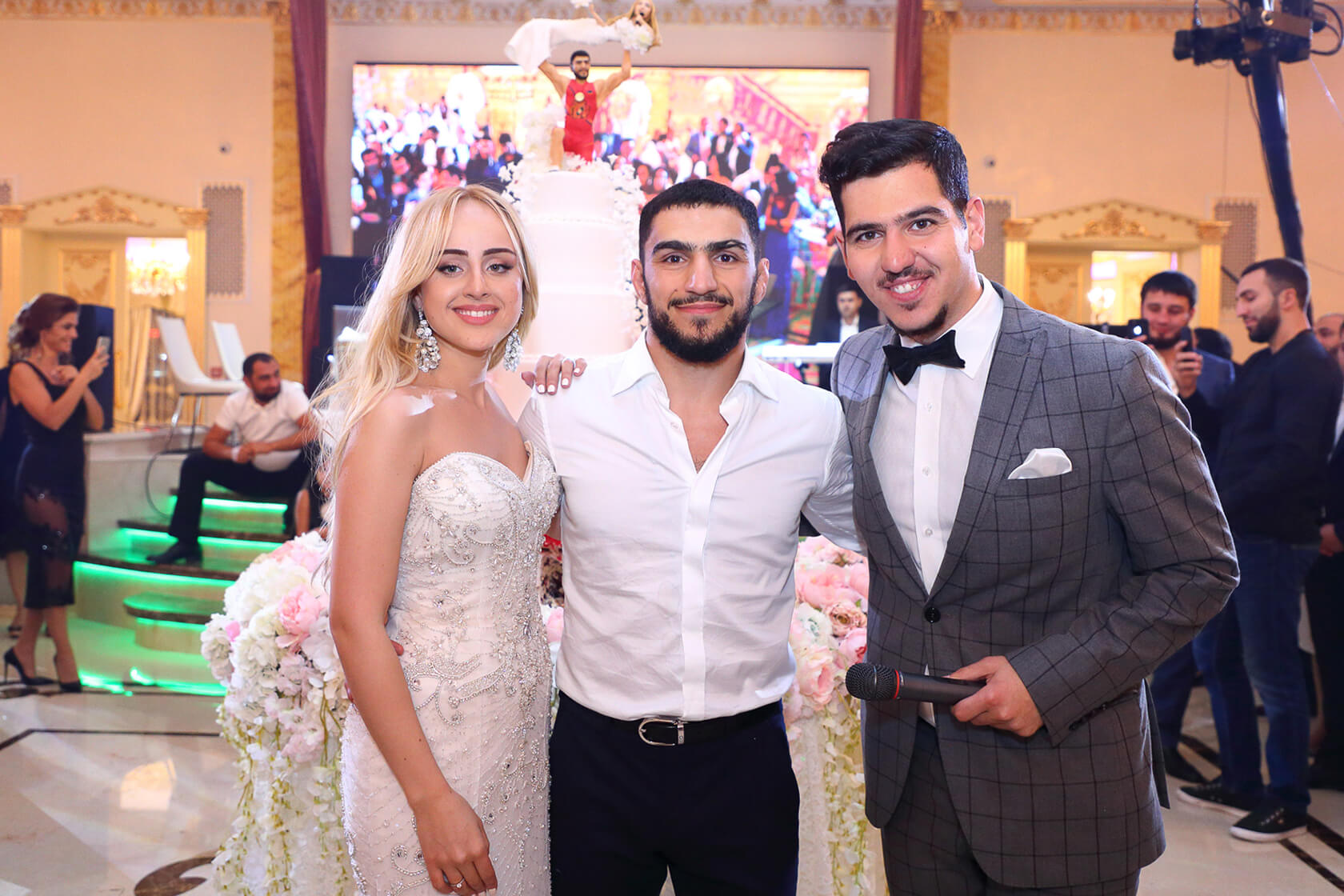 Звёздная свадьба олимпийского призёра и певицы