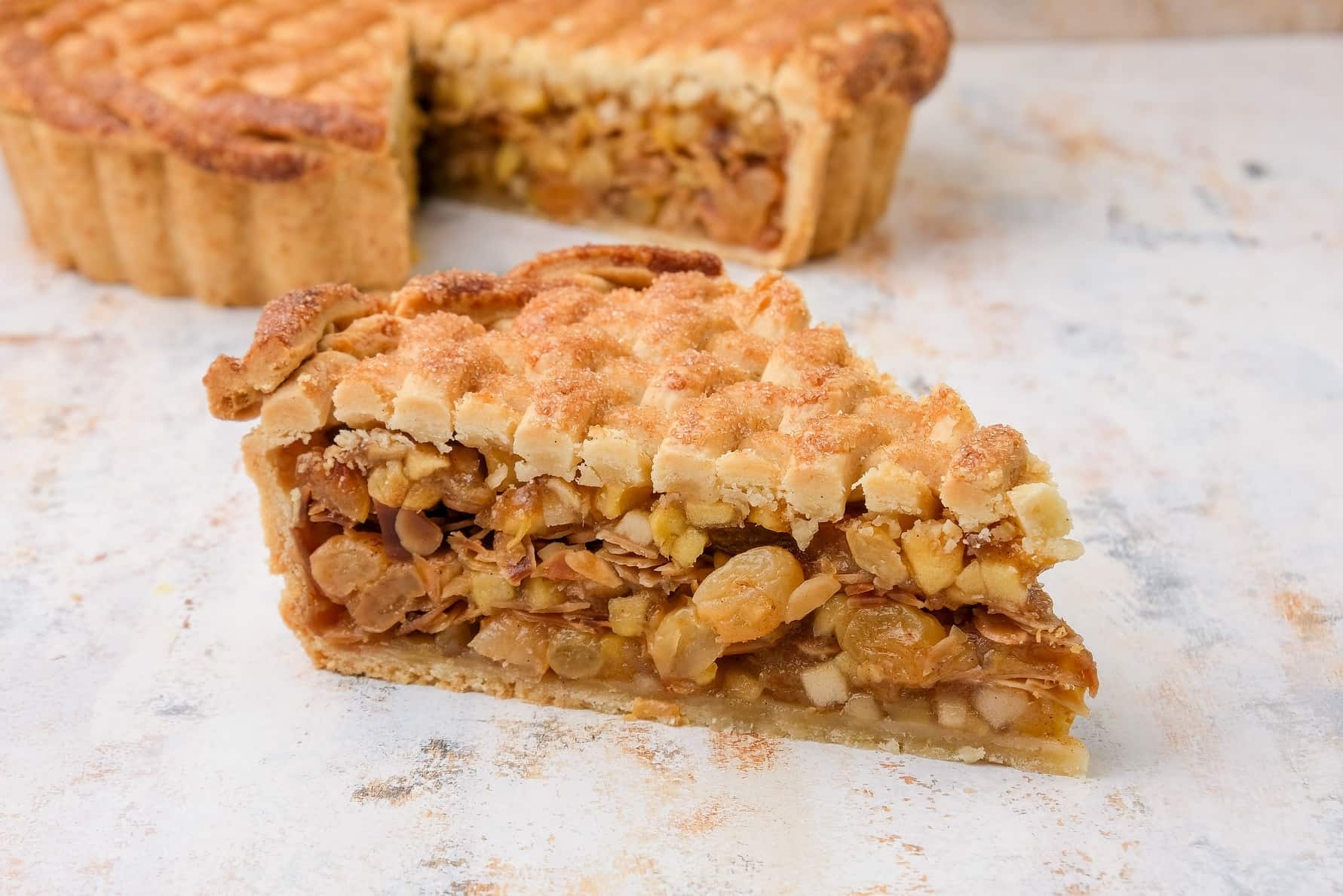 ALMOND AND APPLE PIE