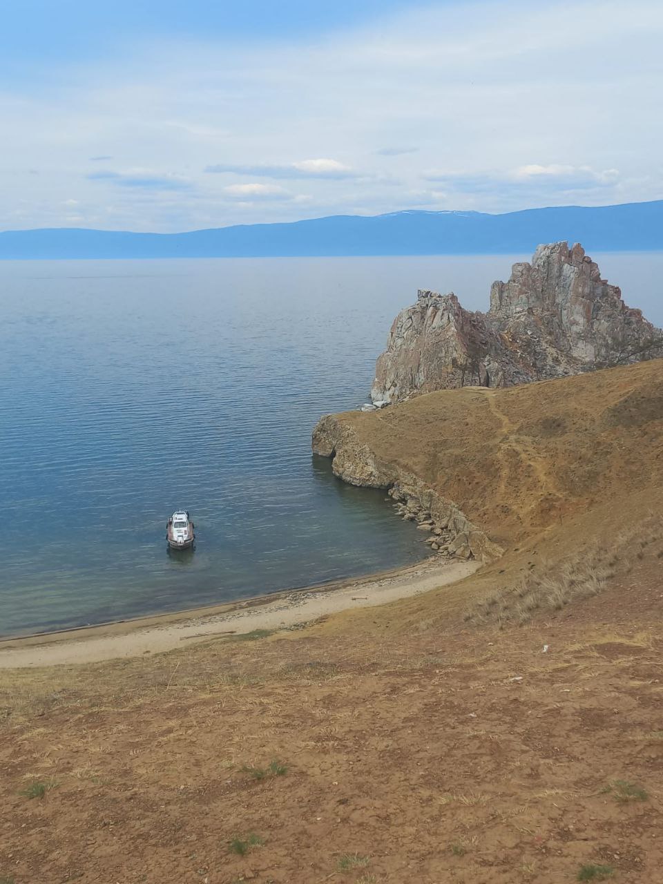 Алтан Хада Ольхон скульптор