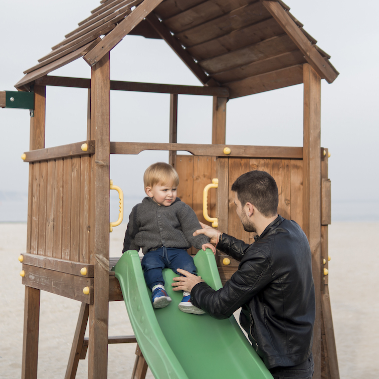 вертикальный домик на заказ