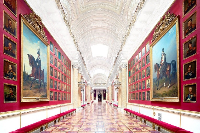 Военная галерея зимнего дворца фото