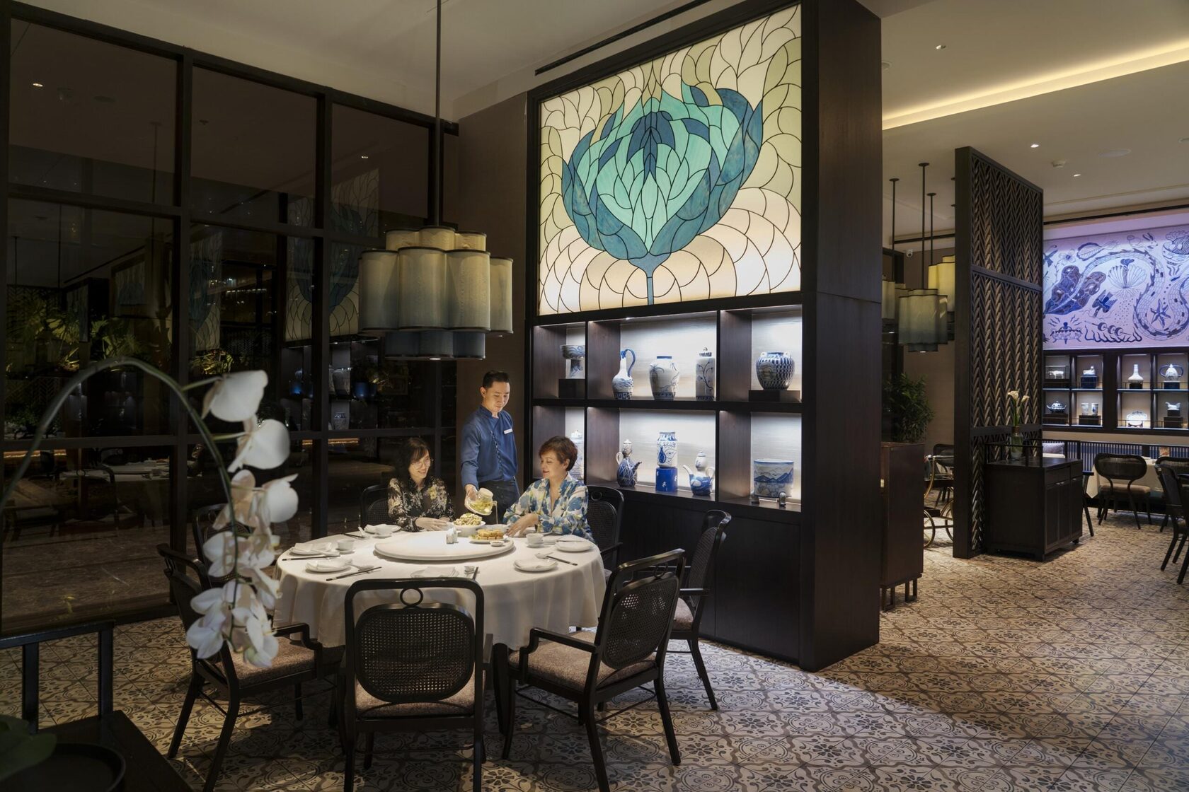Padma Hotel Semarang: управление светом в масштабах отеля